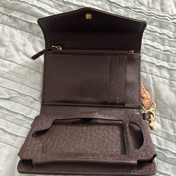 Michael Kors wristlet - Picture 5 of 5